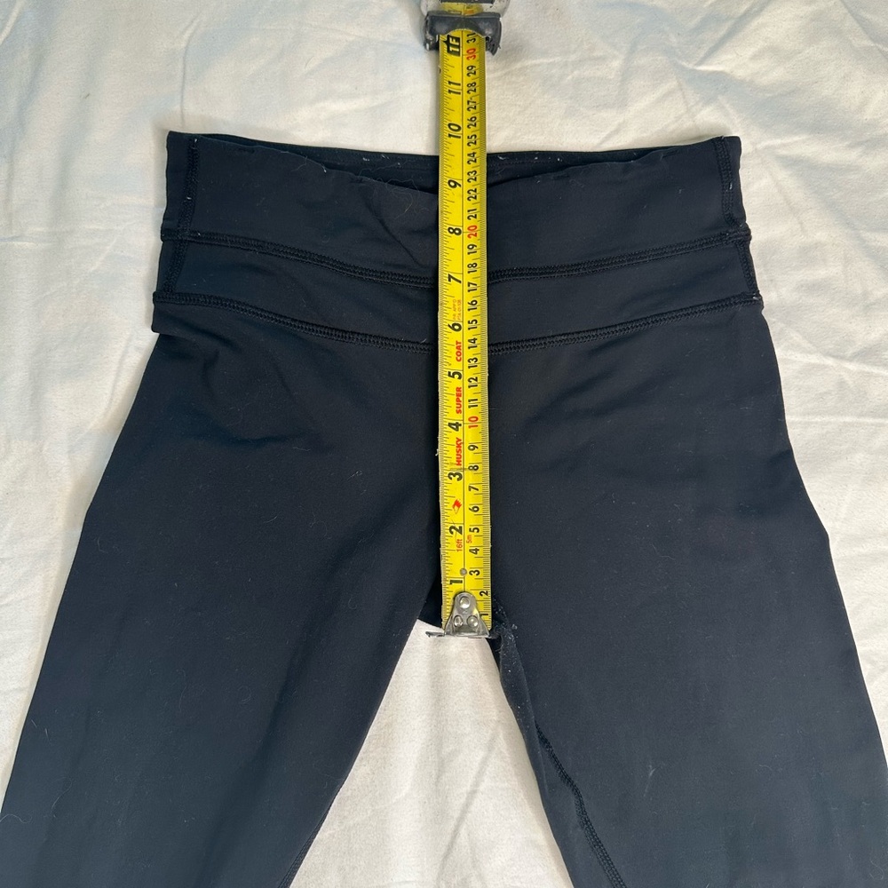 Lululemon Black Crop Leggings with Zip Pocket – Size 4, Mid-Rise Activewear - Picture 9 of 11